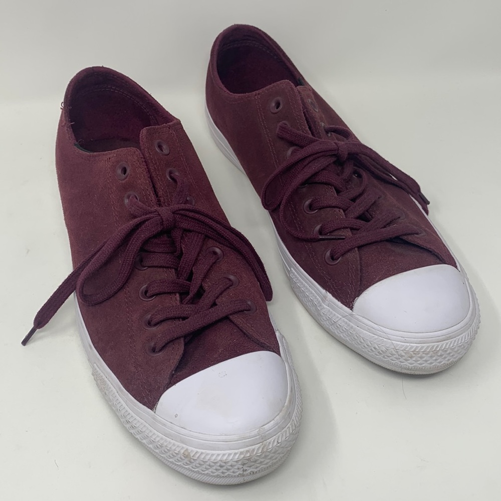 Converse low top men’s size 10.5